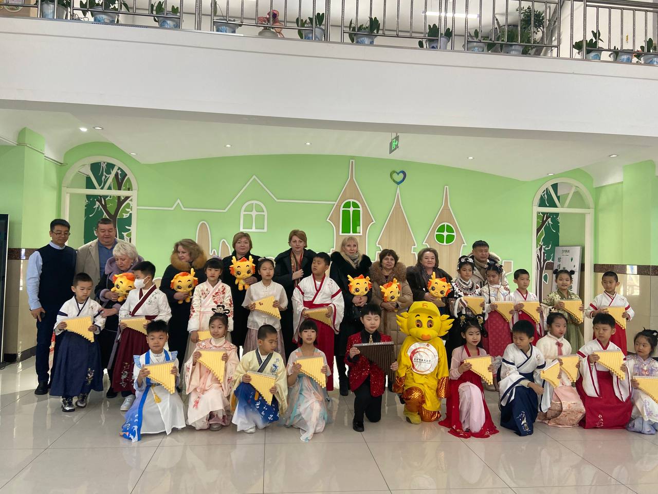 Благовещенск и Хэйхэ создадут «лагерь дружбы» Благовещенск и Хэйхэ создадут «лагерь дружбы»