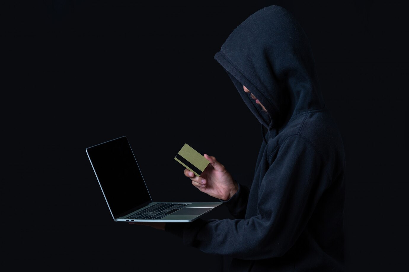 Аферисты вовлекают в преступные схемы молодежь и подростков, обещая безопасную и легальную работу Аферисты вовлекают в преступные схемы молодежь и подростков, обещая безопасную и легальную работу
