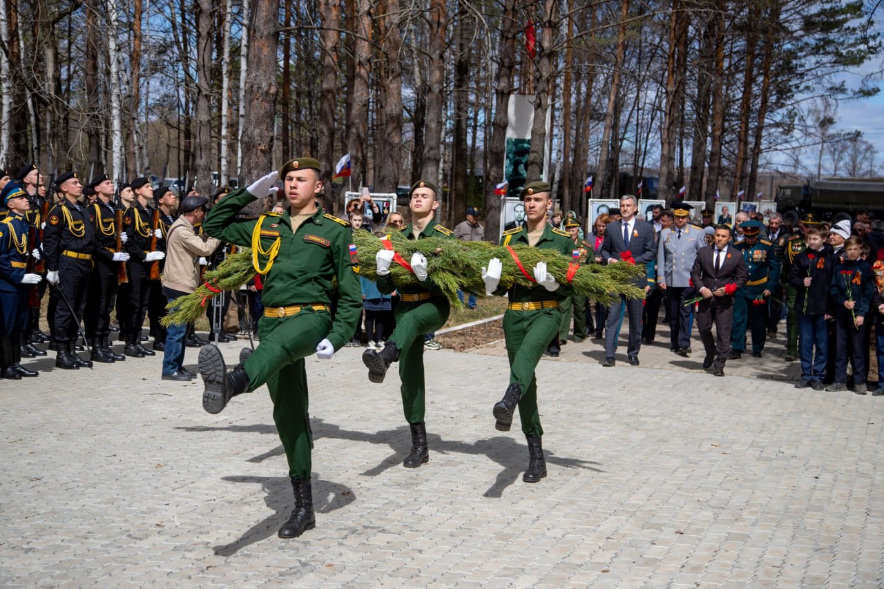В Благовещенске почтили память погибших в Великой Отечественной войне В Благовещенске почтили память погибших в Великой Отечественной войне