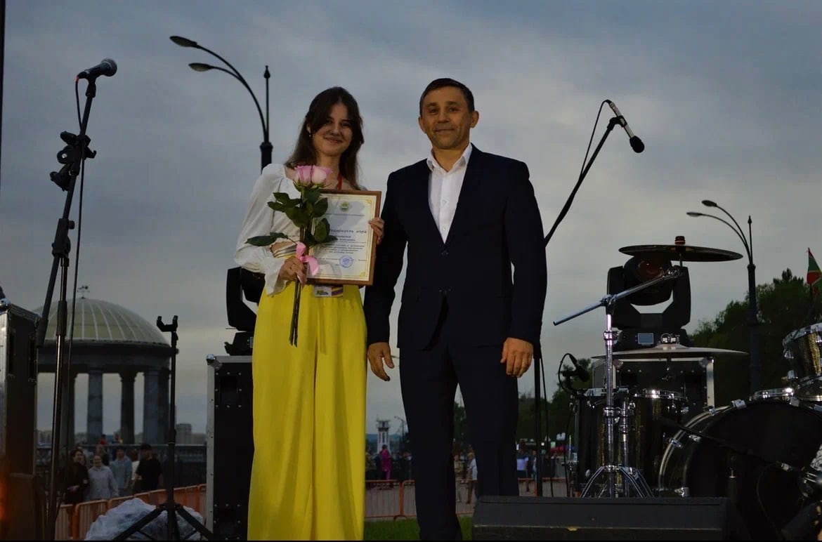 Мэр Олег Имамеев поздравил молодежь Благовещенска с праздником