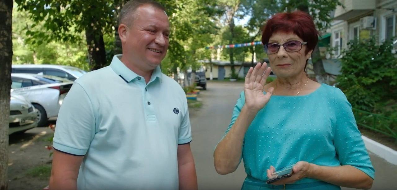 Дмитрий Величко: «Залог комфортных дворов — инициативные жители» Дмитрий Величко: «Залог комфортных дворов — инициативные жители»