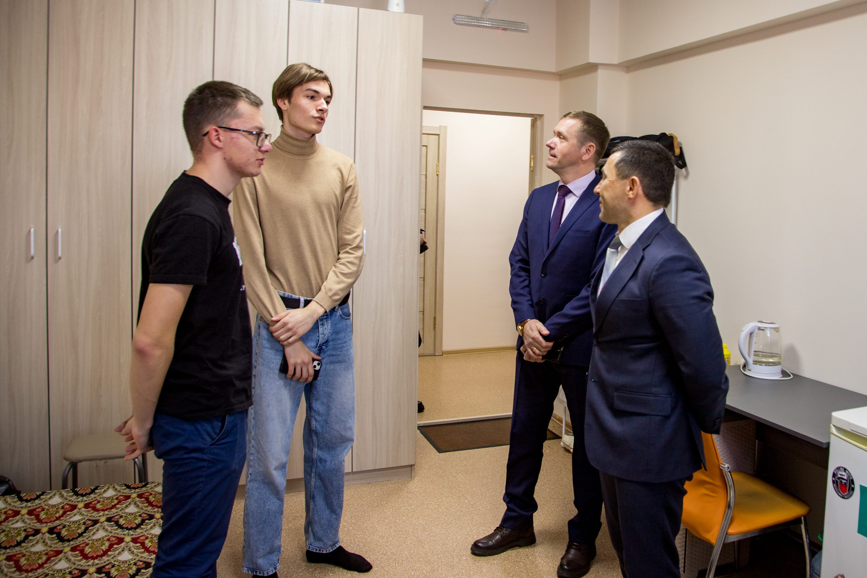 В День российского студенчества студентам ДальГАУ подарили обновленное общежитие 