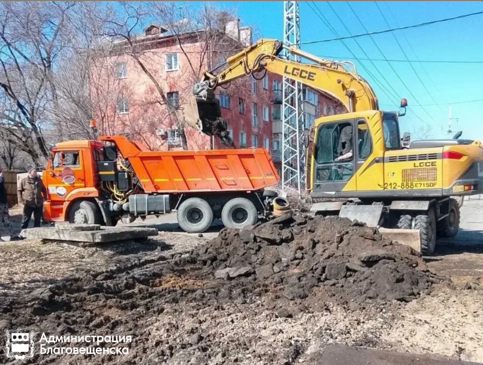 Ямочный ремонт в Благовещенске в активной фазе. Стартовали работы на Театральной