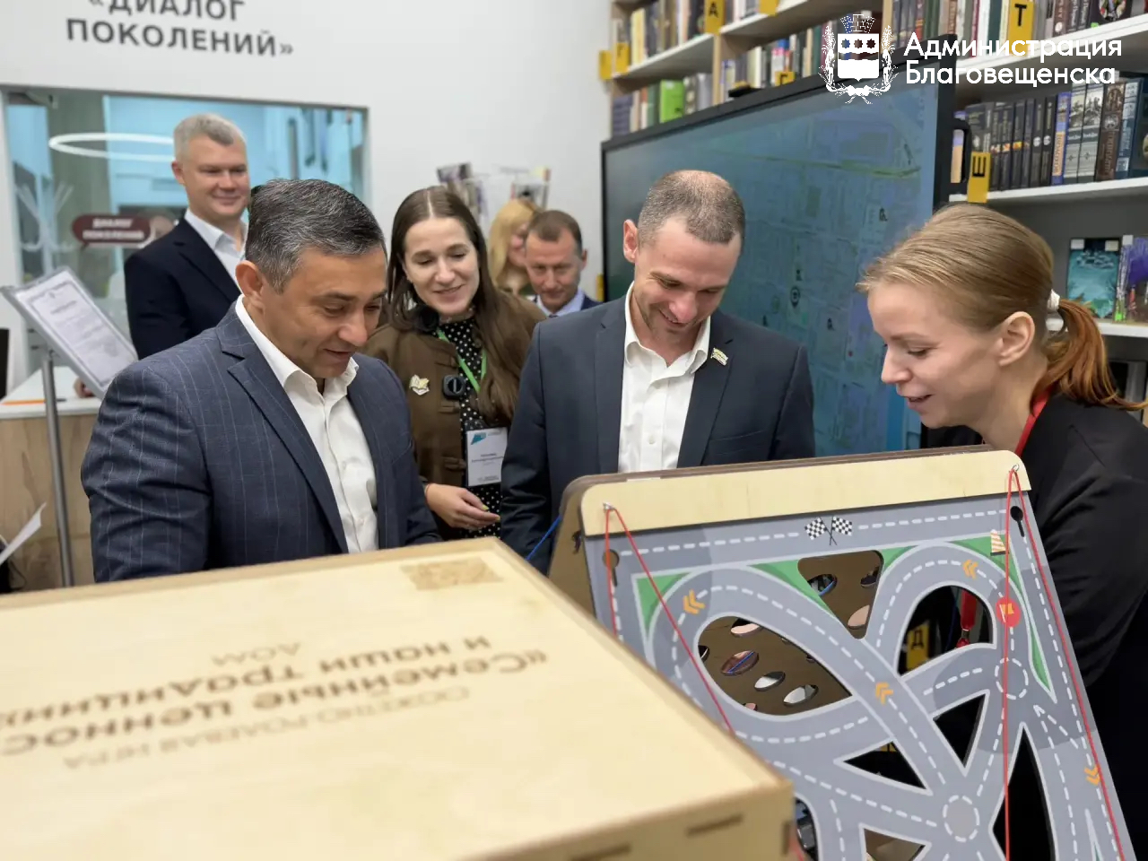 Олег Имамеев: «Это наша гордость». Библиотека «Диалог» преобразилась благодаря президентскому нацпроекту «Семья»