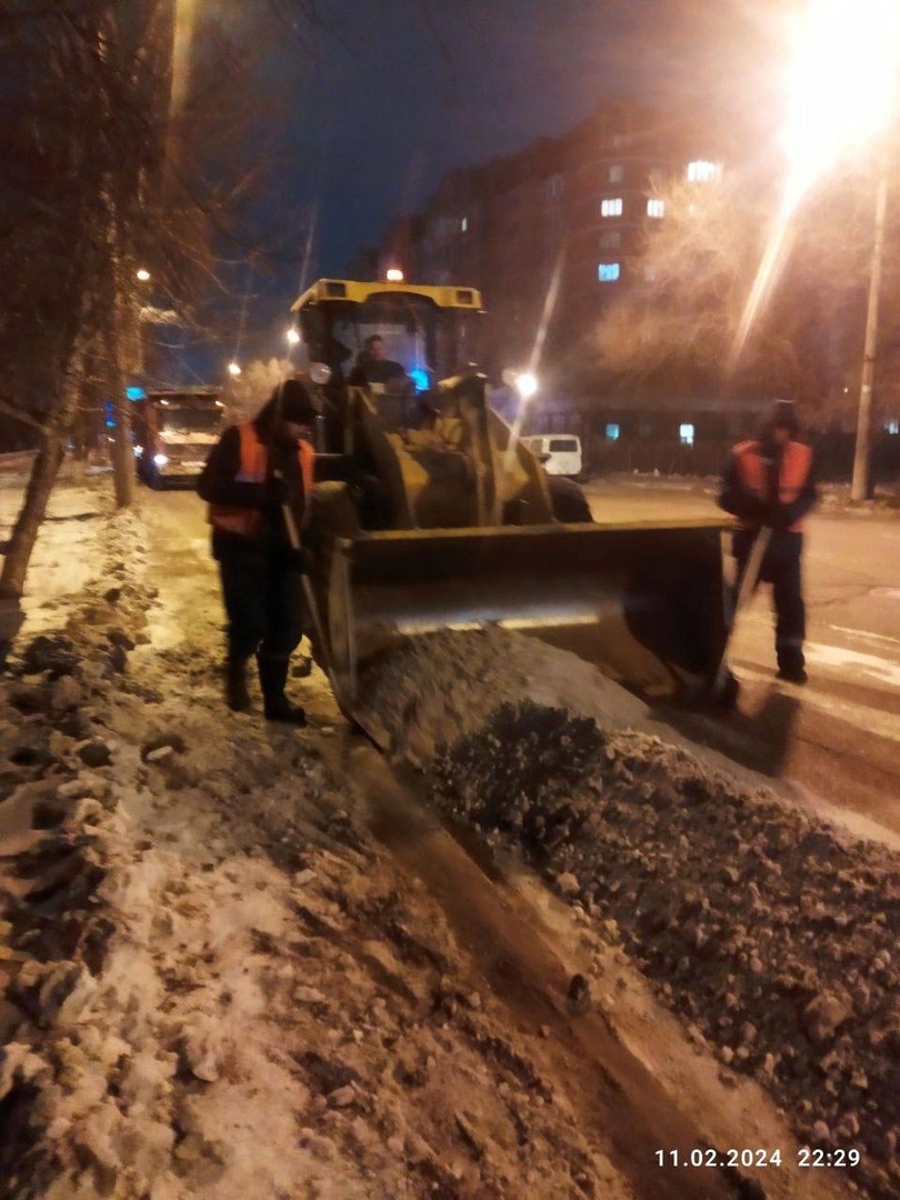 В Благовещенске ГСТК очистил Пролетарскую, Шимановского и Заводскую от снежного наката В Благовещенске ГСТК очистил Пролетарскую, Шимановского и Заводскую от снежного наката