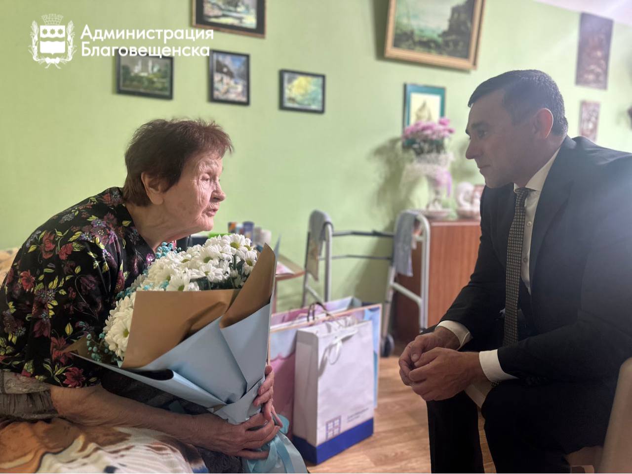 97 лет мужества, стойкости и любви к Родине: ветеран Великой Отечественной войны из Благовещенска Клара Верисоцкая отмечает день рождения 97 лет мужества, стойкости и любви к Родине: ветеран Великой Отечественной войны из Благовещенска Клара Верисоцкая отмечает день рождения