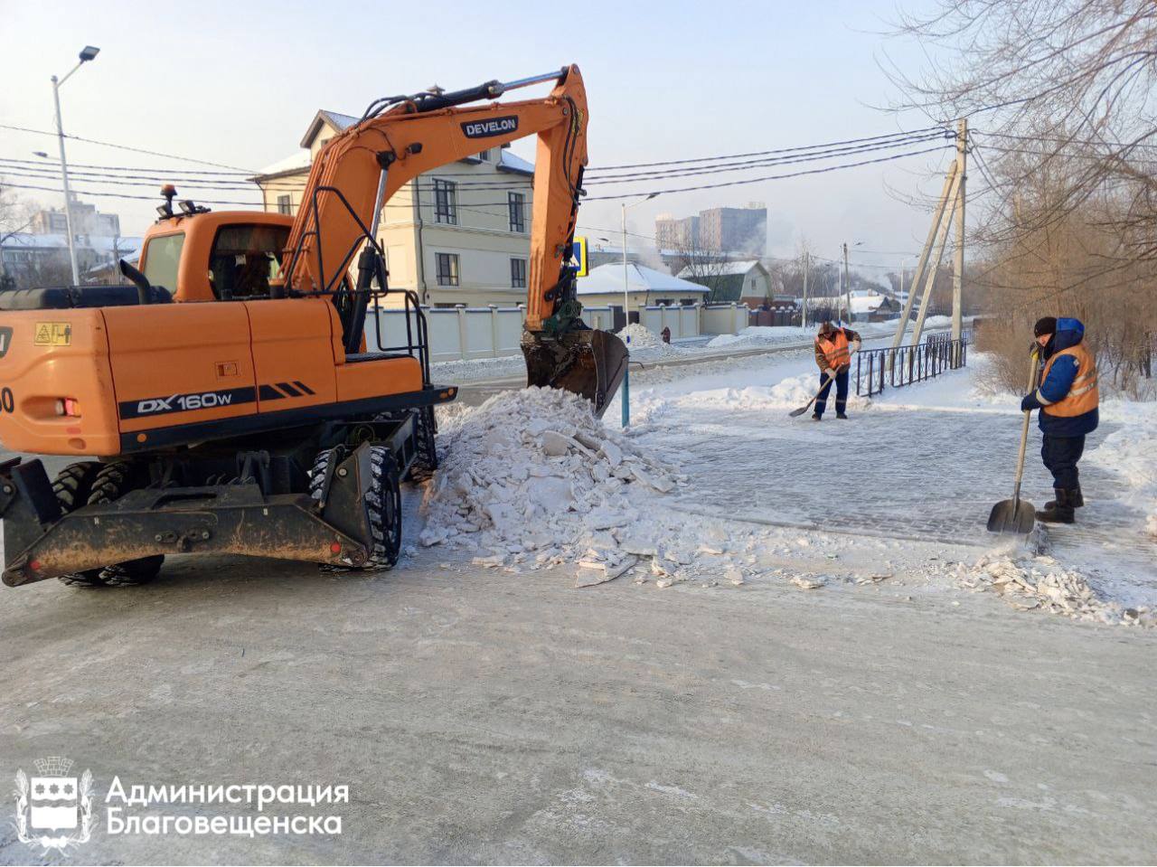 С начала года с улиц Благовещенска вывезли около двух тысяч тонн снега 