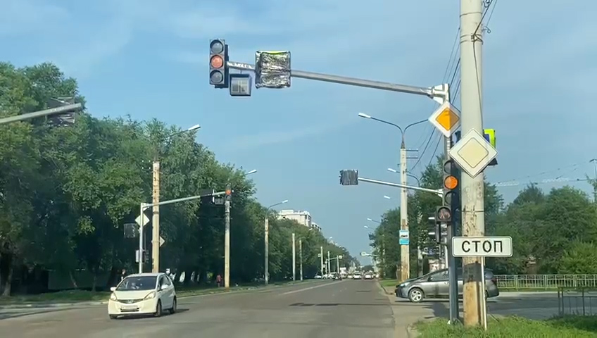 В Благовещенске по поручению мэра Олега Имамеева установили светофоры по улице Новой 