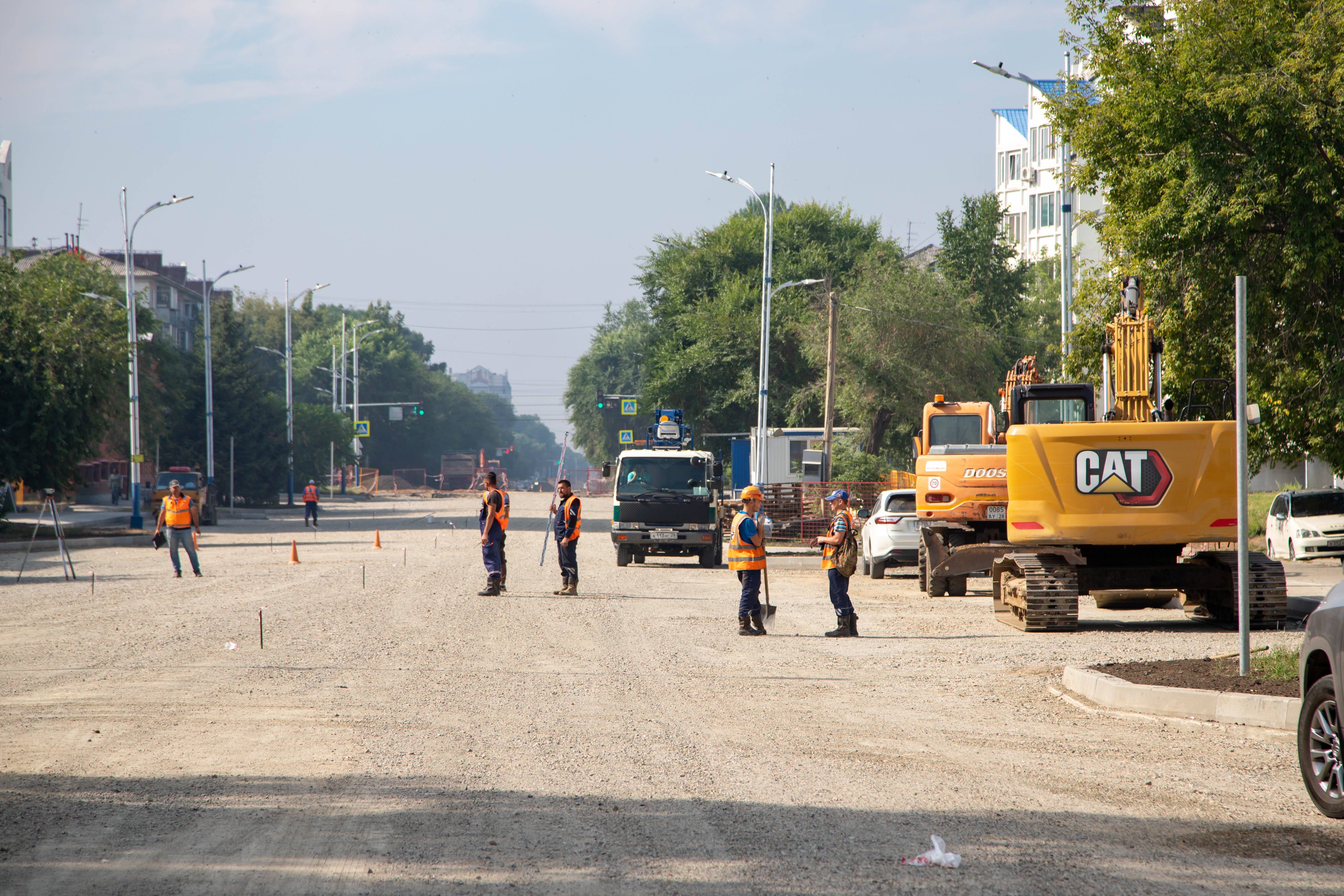 Городские власти проконтролировали ход ремонта Театральной в Благовещенске Городские власти проконтролировали ход ремонта Театральной в Благовещенске
