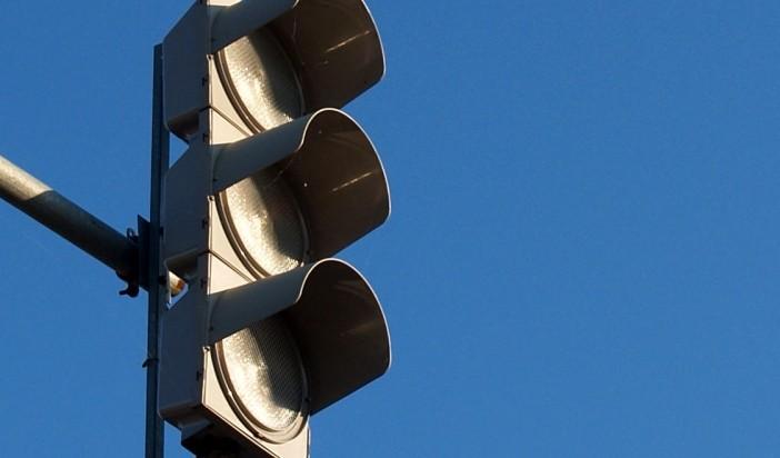 В центре Благовещенка временно не работает светофор В центре Благовещенка временно не работает светофор