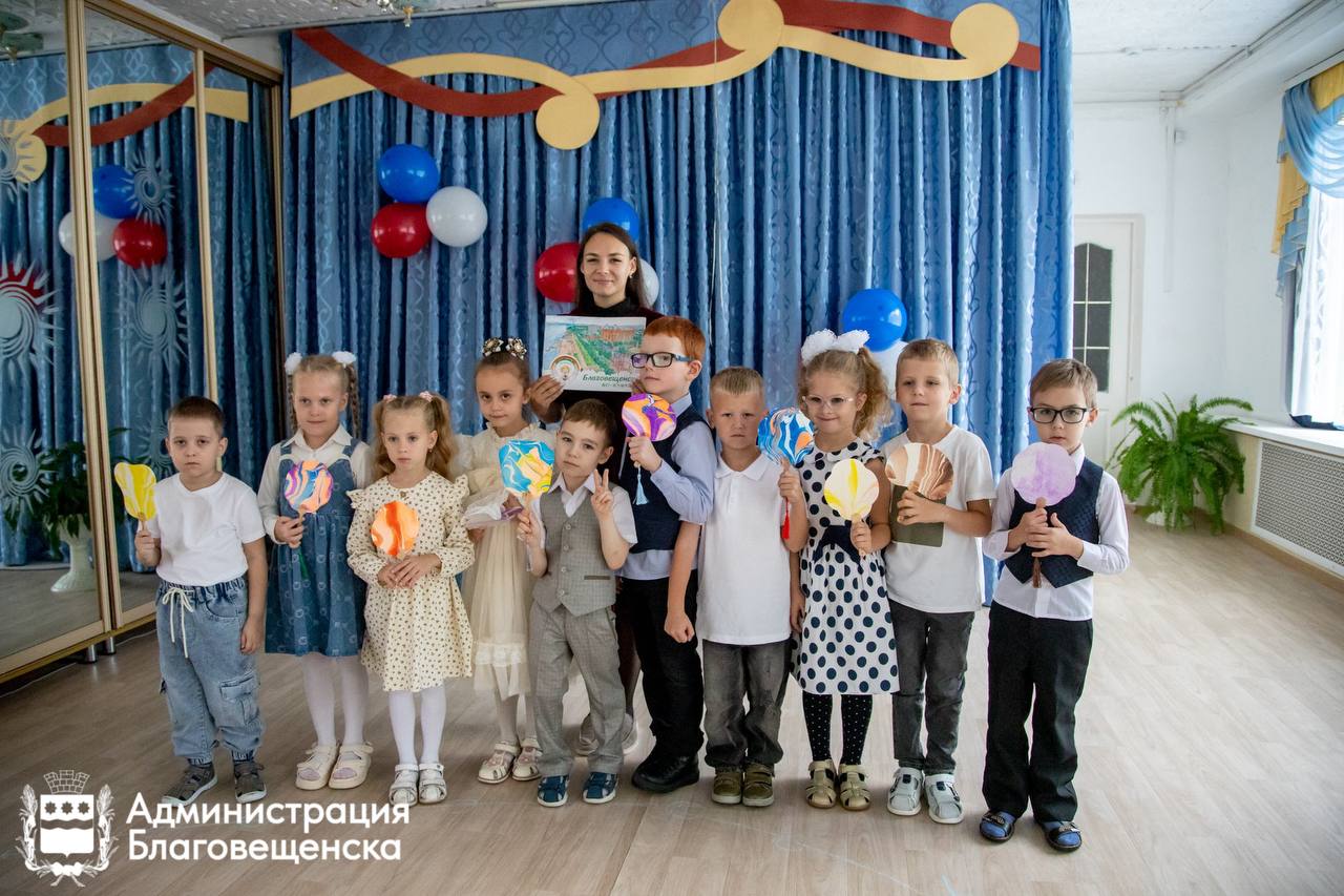 Телемост между Россией и Китаем: онлайн-встреча объединила дошкольные учреждения двух стран Телемост между Россией и Китаем: онлайн-встреча объединила дошкольные учреждения двух стран