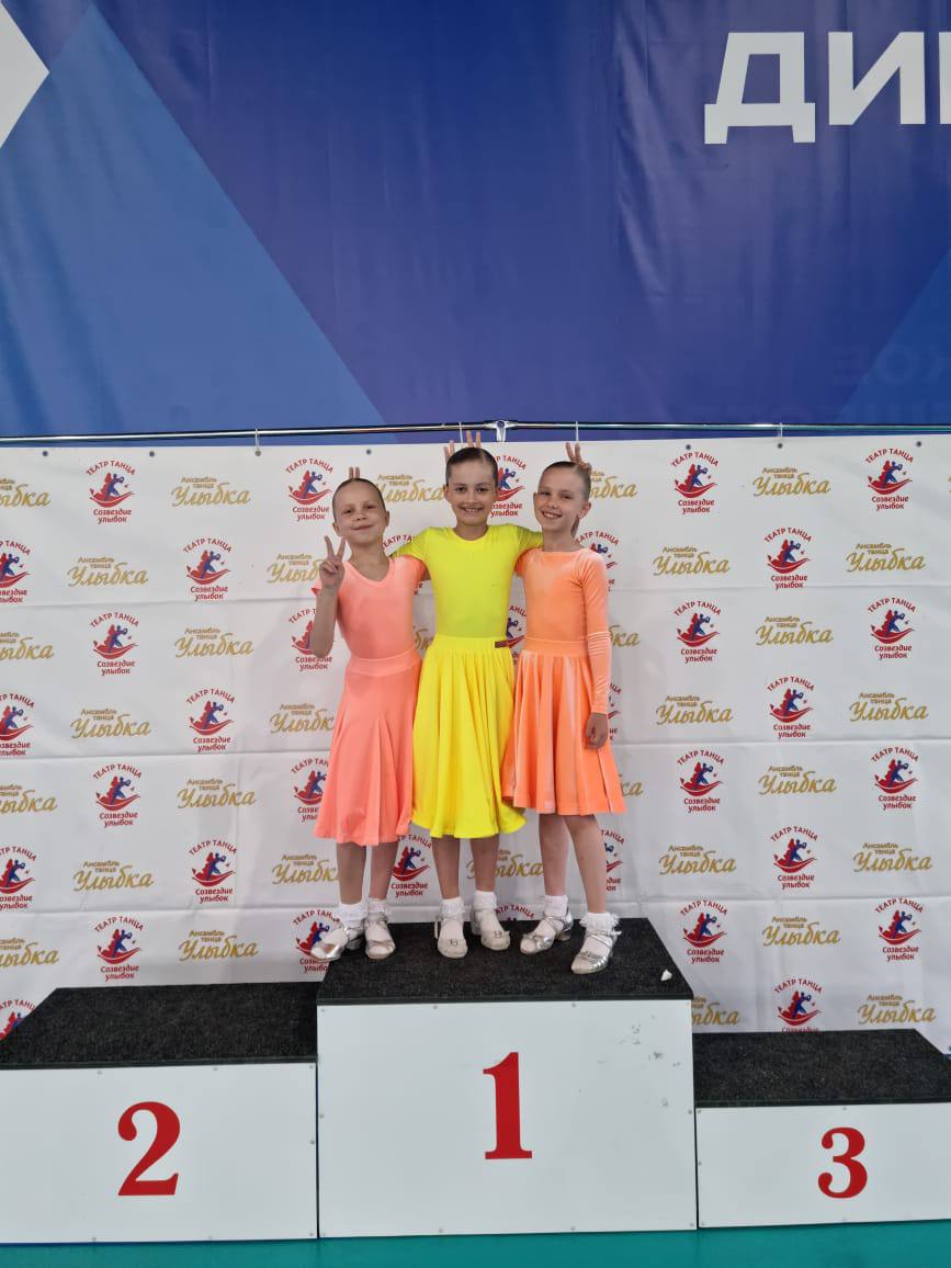 Танцоры Благовещенска приехали с победами с турнира «Звезды Приморья» 