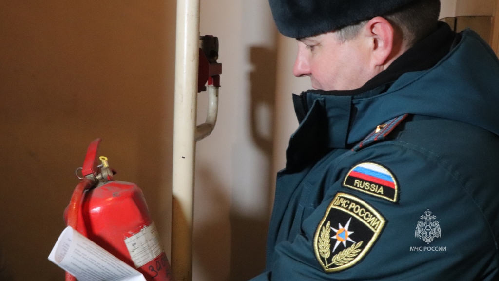 В Благовещенске прошел профилактический рейд по домам с печным отоплением