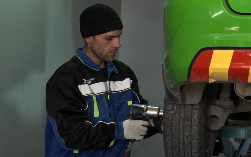 Автомобилистов амурской столицы просят не тянуть с зимней резиной