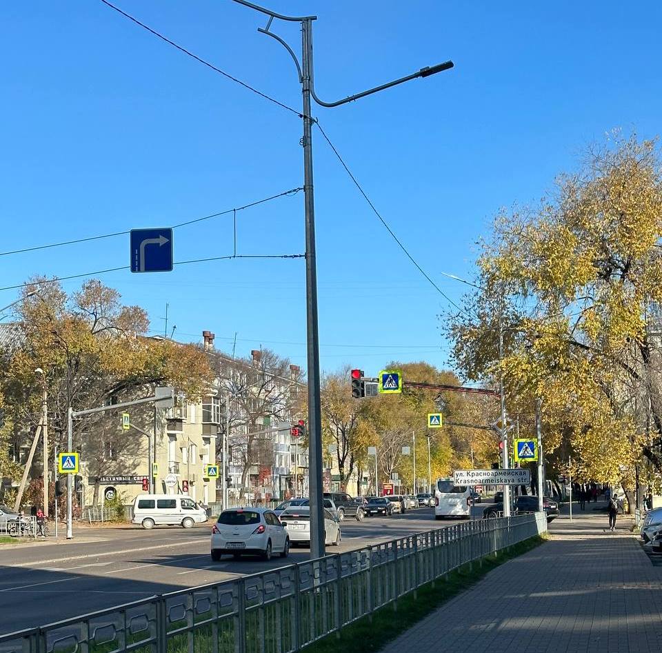 В Благовещенске на Калинина – Красноармейской не работает светофор В Благовещенске на Калинина – Красноармейской не работает светофор