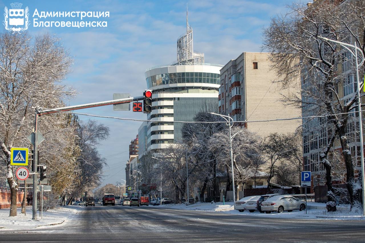 Мэр Благовещенска Олег Имамеев подчеркнул необходимость планомерного усиления контроля за растущим потоком транспорта на дорогах города 