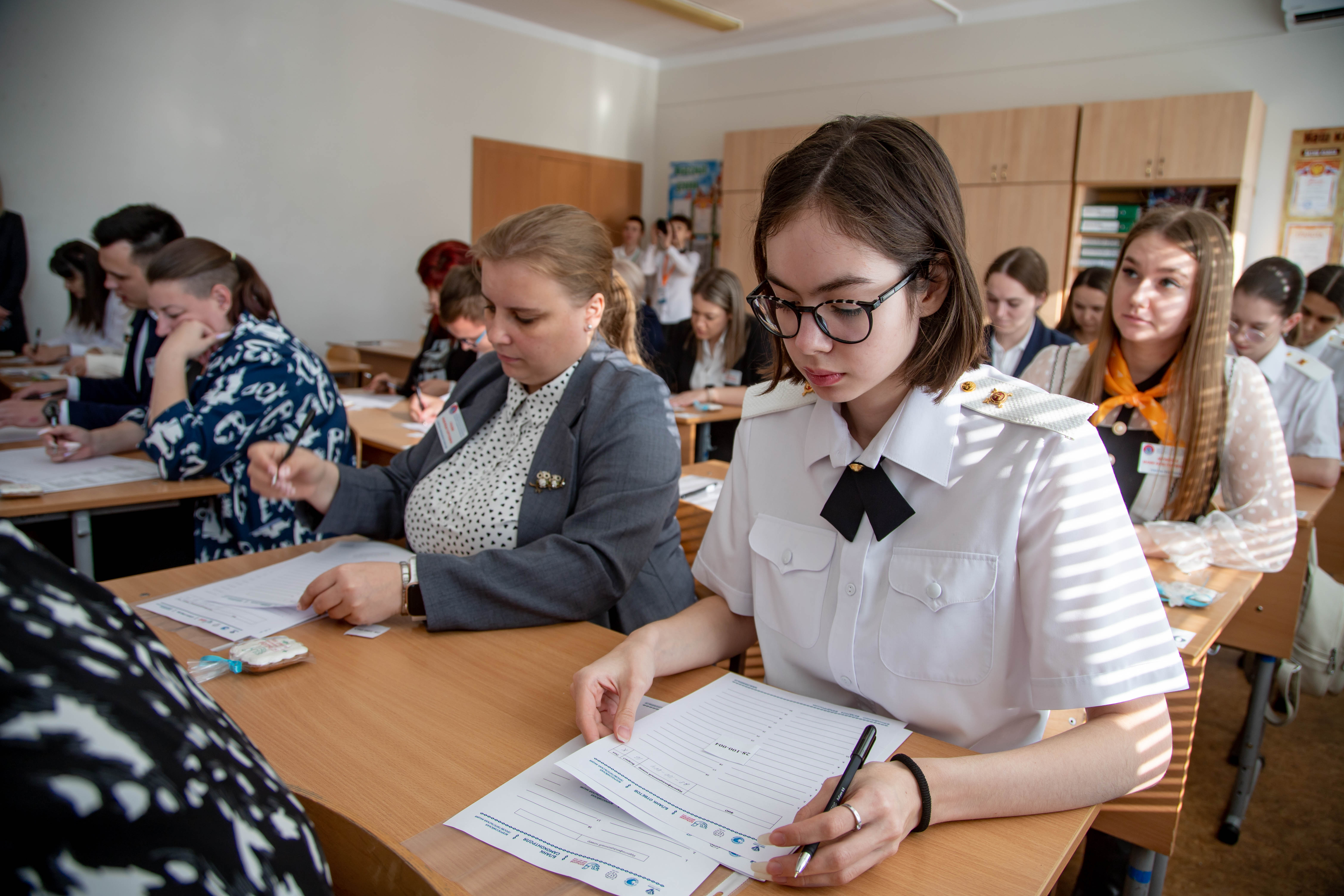 Спасибо вам за интерес к культуре, традициям, обычаям народов нашей большой многоязычной и многонациональной страны Спасибо вам за интерес к культуре, традициям, обычаям народов нашей большой многоязычной и многонациональной страны