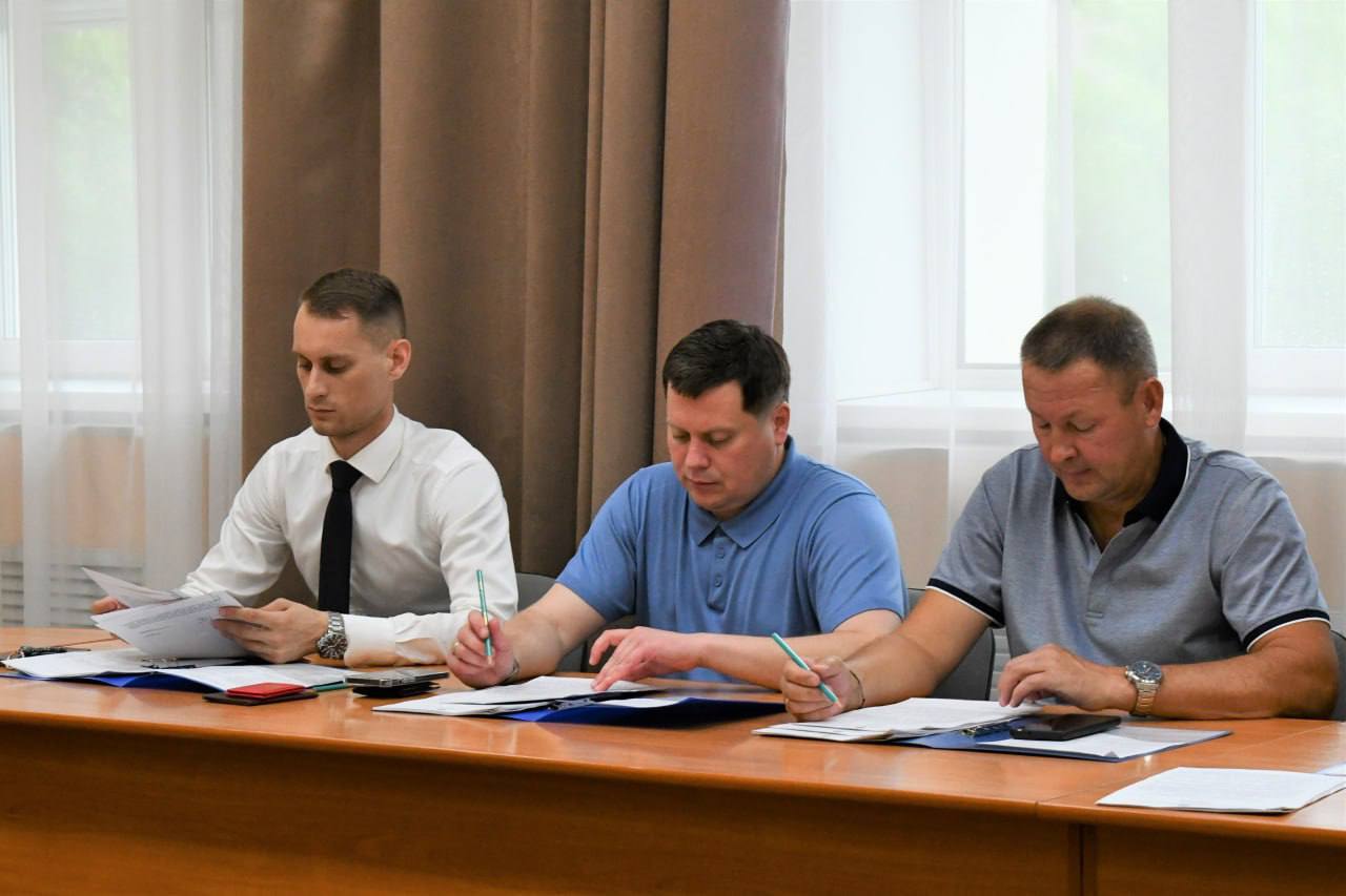 Владимир Семёнов: «Бюджет сохраняет свою социальную направленность» Владимир Семёнов: «Бюджет сохраняет свою социальную направленность»