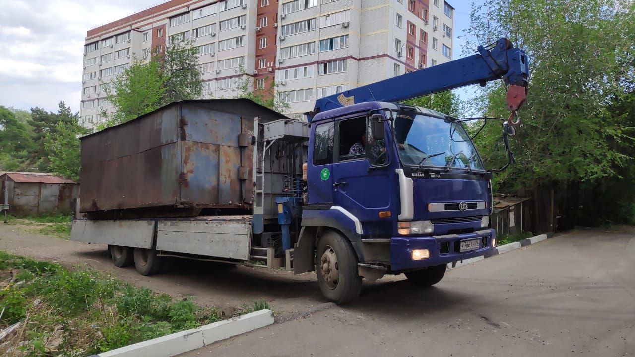 Более 2 десятков «нелегальных» гаражей уже вывезли в Благовещенске Более 2 десятков «нелегальных» гаражей уже вывезли в Благовещенске