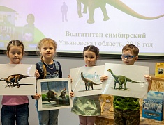 Уникальный проект, посвященный динозаврам, представили на День города в Благовещенске