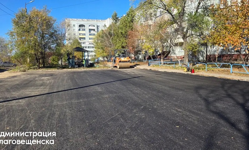 Заканчивают в посёлке Аэропорт, начинают на Ленина: где на этой неделе заасфальтируют междворовые проезды