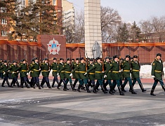 В Благовещенске почтили память защитников Отечества