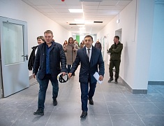 Мэр Благовещенска Олег Имамеев проинспектировал строительство нового корпуса 16 школы на улице Тепличной