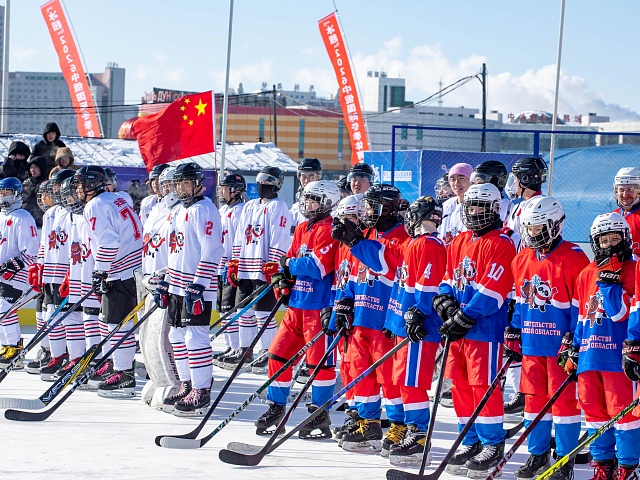 Яркий день спорта и традиций: в Благовещенске прошёл первый день ЗимФестАмур