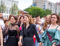 В Благовещенске отгремел выпускной