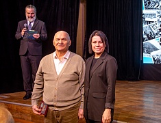 Церемония награждения медалями «За строительство Байкало-Амурской магистрали»