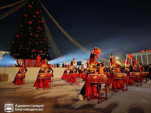 Каллиграфия, битва тигров и драконов и фаер-шоу: как отпразднуют китайский Новый год в Благовещенске