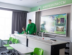 В Благовещенске прошел школьный агрослет - 2026