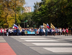 В Благовещенске зажгли Вечный огонь на площади Победы