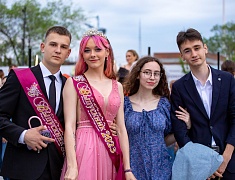 В Благовещенске отгремел выпускной