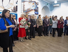 В Благовещенске открылась выставка к 70-летию Александра Тихомирова