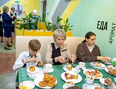 В Благовещенске открыли первое школьное кафе