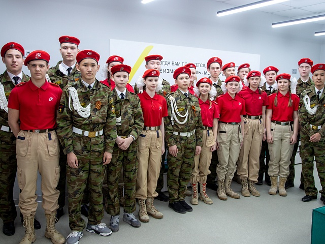Якутские юнармейцы знакомятся с патриотическими традициями в школах Благовещенска