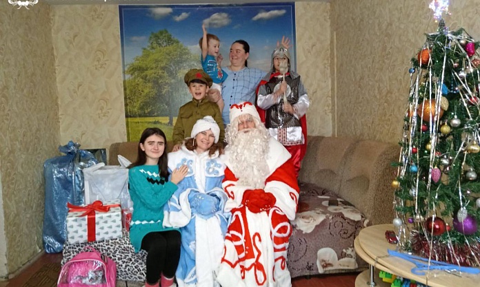 Загаданные детьми мечты в письмах на «Ёлке желаний» сбылись. Все ребята получили подарки