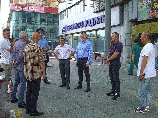Правила едины для всех: мэр Благовещенска Олег Имамеев провел совещание с китайскими застройщиками