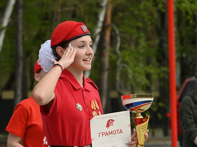 Школы №5, №23 и Амурский кадетский корпус стали победителями военно-спортивной игры «Зарница» в Благовещенске