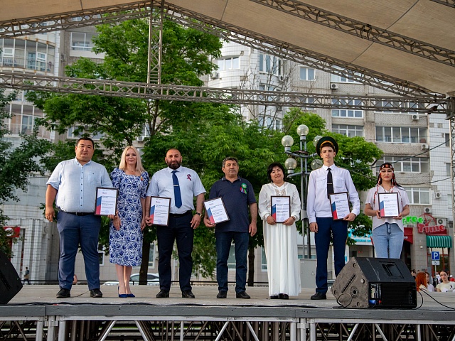 Вместе мы – Россия: праздничный концерт прошел в Благовещенске 