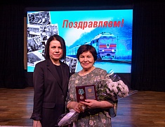 В Благовещенске наградили юбилейными медалями БАМа