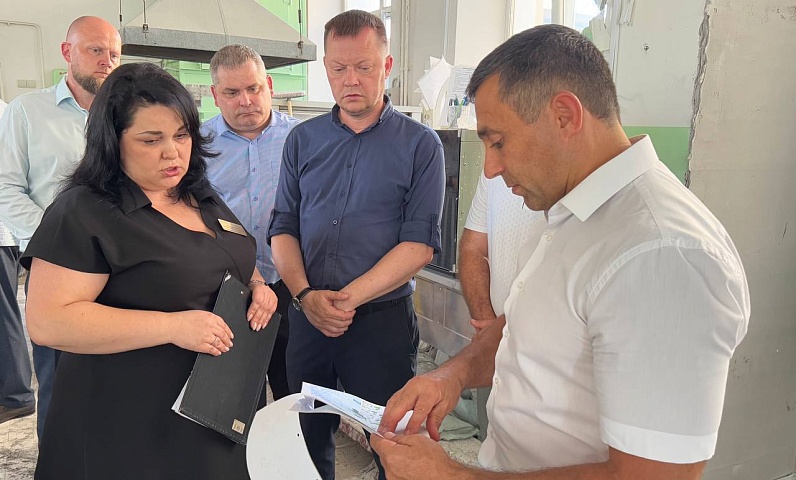 В этом году в Благовещенске вместо столовых появятся уютные кафе в 9 школах 