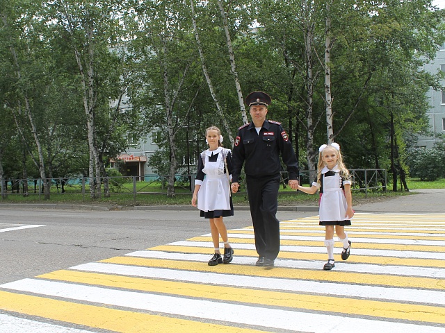 Благовещенцев просят выучить с детьми безопасный маршрут в школу