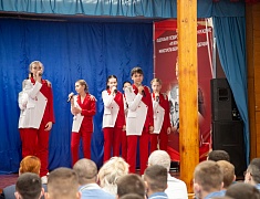 Благовещенские коллективы выступили в военном госпитале в преддверии Дня защитника Отечества