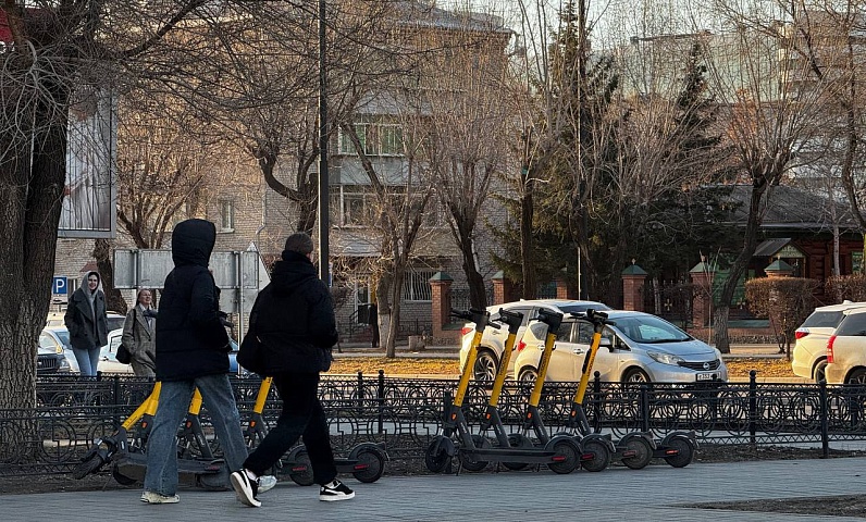 В Благовещенске продлили действие запрета движения электросамокатов в центральной части города