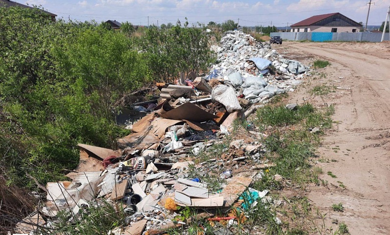 Две с половиной тысячи нелегального мусора вывезли на полигон отходов в Благовещенске с начала года 