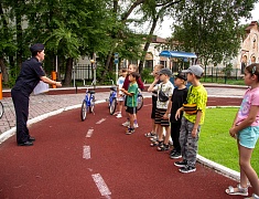 Юных благовещенцев учат безопасности на дорогах