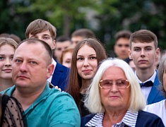 В Благовещенске отгремел выпускной