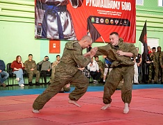 В стенах ДВОКУ прошёл чемпионат по армейскому рукопашному бою